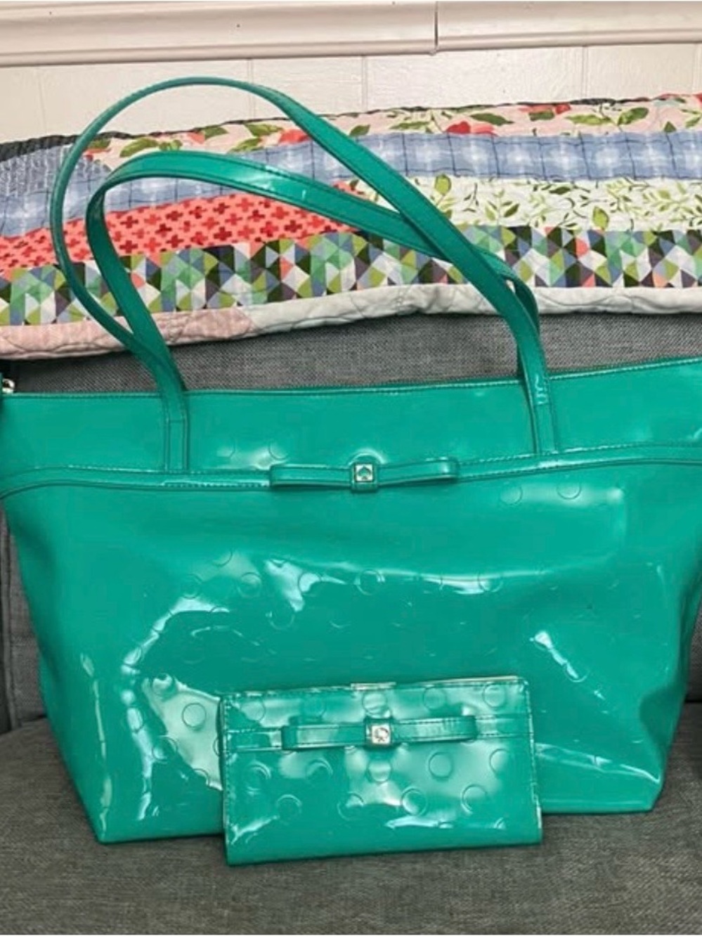 kate spade Teal Patent Tote with Matching Wallet never used with 2 marks